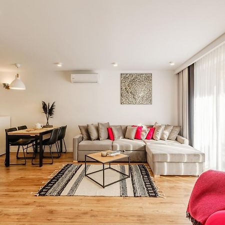Rezydencja Ornak 5 - Stylowe Apartamenty Z Balkonami I Jacuzzi, 5 Min Pieszo Do Krupowek, Izby Podhalanskie Zakopane Extérieur photo
