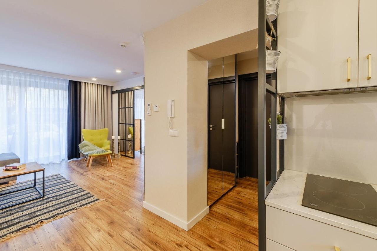 Rezydencja Ornak 5 - Stylowe Apartamenty Z Balkonami I Jacuzzi, 5 Min Pieszo Do Krupowek, Izby Podhalanskie Zakopane Extérieur photo