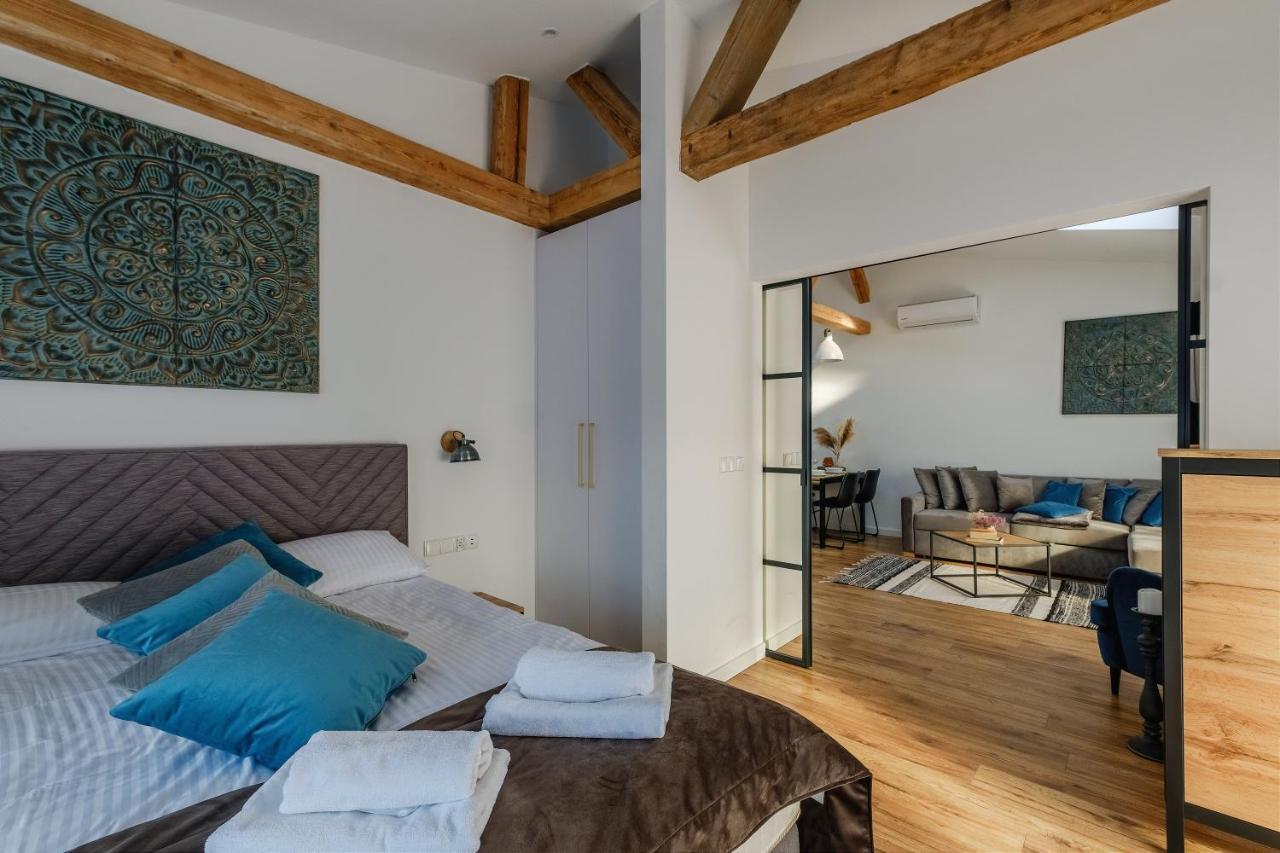 Rezydencja Ornak 5 - Stylowe Apartamenty Z Balkonami I Jacuzzi, 5 Min Pieszo Do Krupowek, Izby Podhalanskie Zakopane Extérieur photo