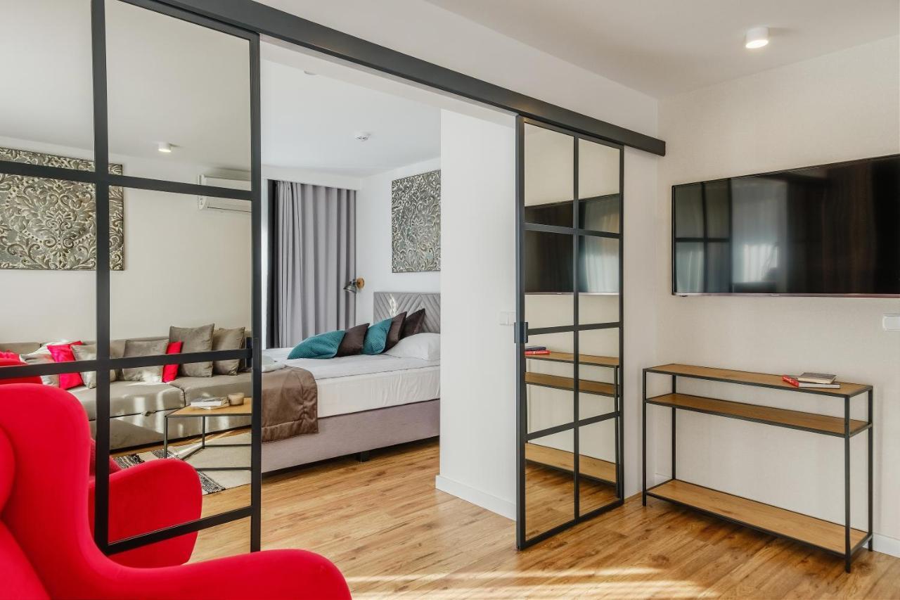 Rezydencja Ornak 5 - Stylowe Apartamenty Z Balkonami I Jacuzzi, 5 Min Pieszo Do Krupowek, Izby Podhalanskie Zakopane Extérieur photo