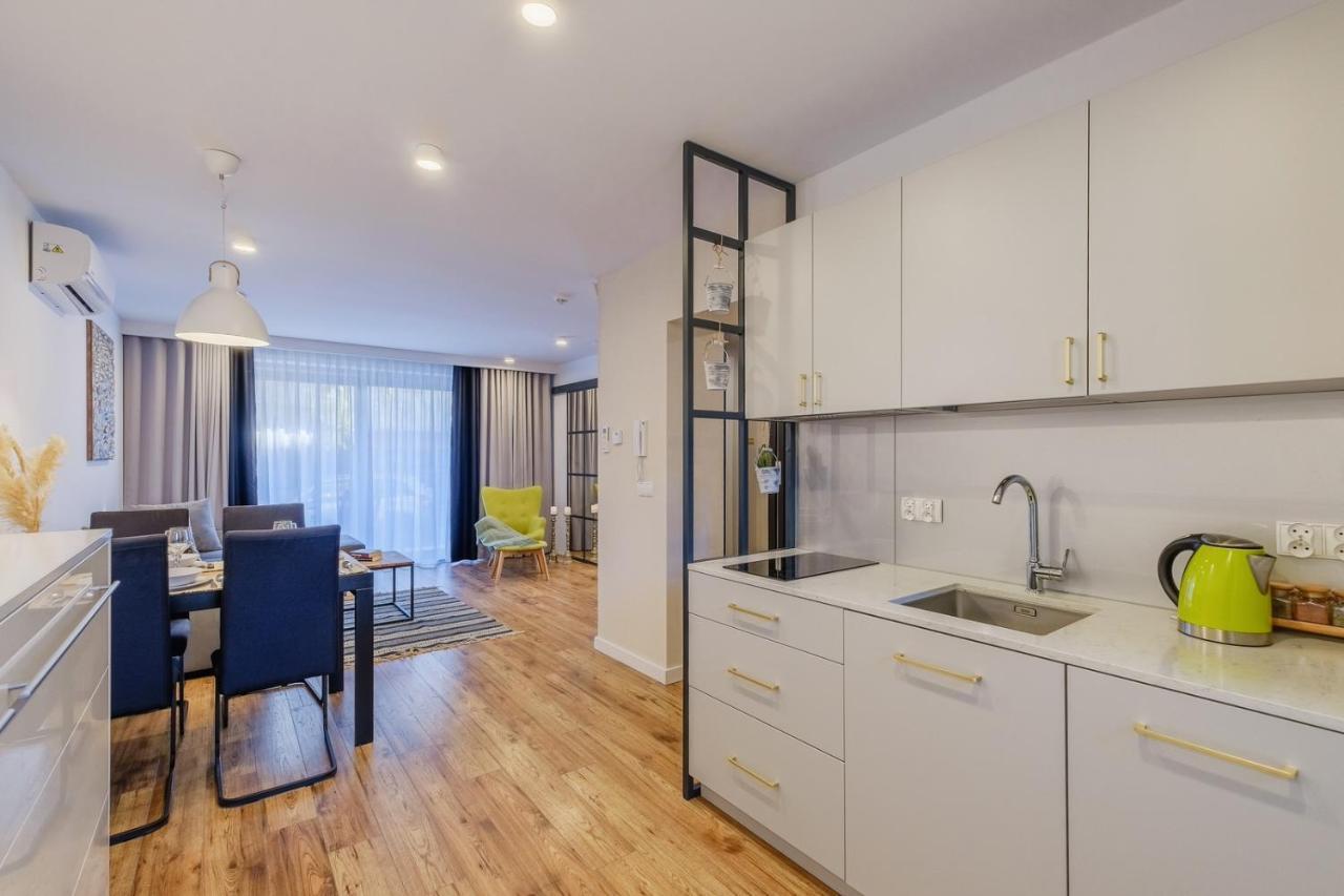 Rezydencja Ornak 5 - Stylowe Apartamenty Z Balkonami I Jacuzzi, 5 Min Pieszo Do Krupowek, Izby Podhalanskie Zakopane Extérieur photo