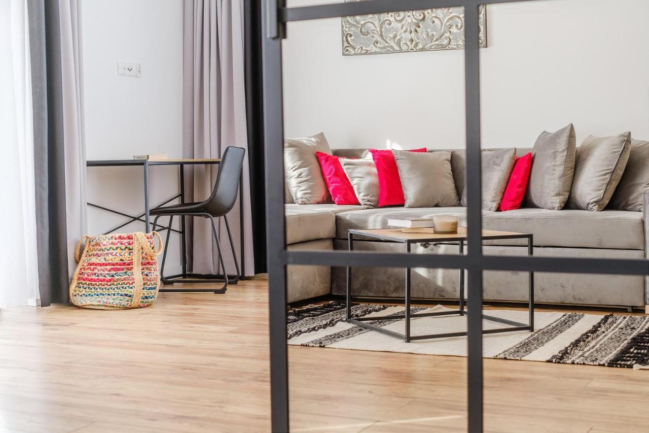 Rezydencja Ornak 5 - Stylowe Apartamenty Z Balkonami I Jacuzzi, 5 Min Pieszo Do Krupowek, Izby Podhalanskie Zakopane Extérieur photo