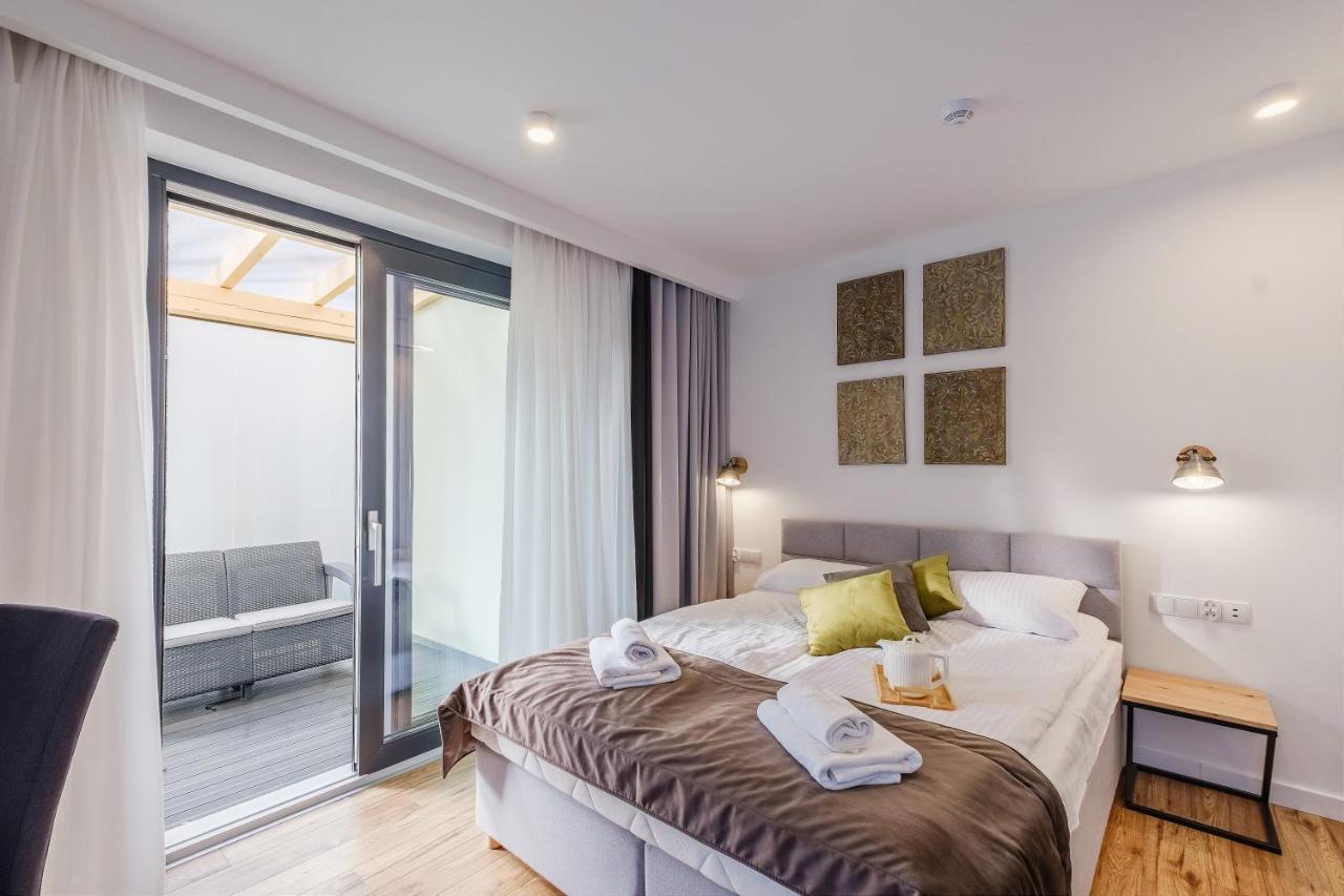 Rezydencja Ornak 5 - Stylowe Apartamenty Z Balkonami I Jacuzzi, 5 Min Pieszo Do Krupowek, Izby Podhalanskie Zakopane Extérieur photo