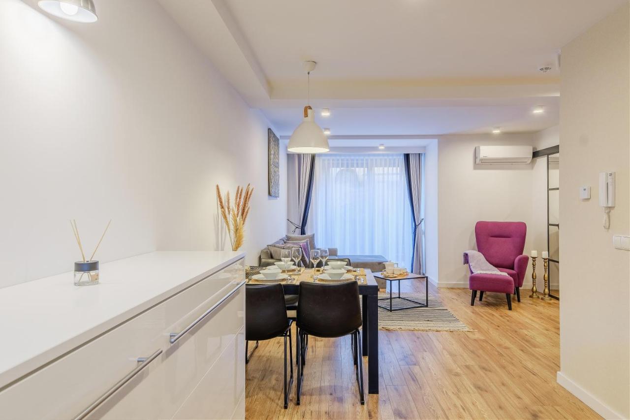 Rezydencja Ornak 5 - Stylowe Apartamenty Z Balkonami I Jacuzzi, 5 Min Pieszo Do Krupowek, Izby Podhalanskie Zakopane Extérieur photo