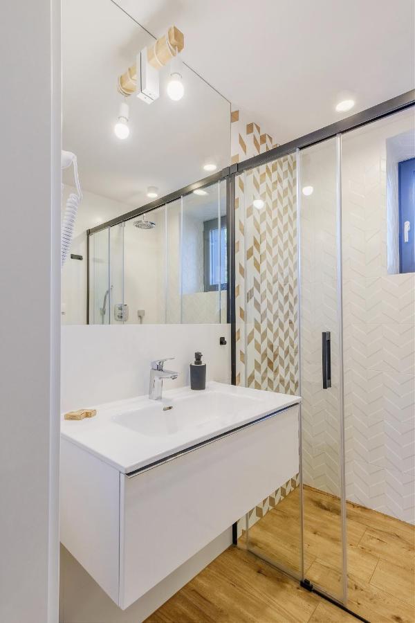 Rezydencja Ornak 5 - Stylowe Apartamenty Z Balkonami I Jacuzzi, 5 Min Pieszo Do Krupowek, Izby Podhalanskie Zakopane Extérieur photo