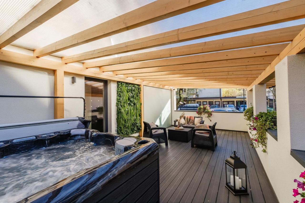Rezydencja Ornak 5 - Stylowe Apartamenty Z Balkonami I Jacuzzi, 5 Min Pieszo Do Krupowek, Izby Podhalanskie Zakopane Extérieur photo
